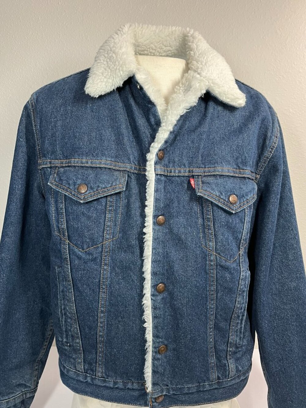 Vintage Levis Trucker Jacket Mens 42 Denim Sherpa Lined Snap Closures
